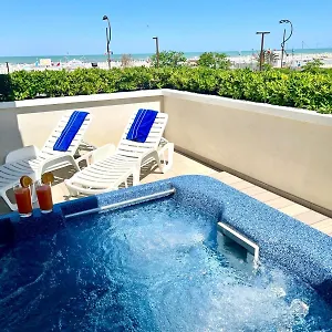 4* Hotel Club House